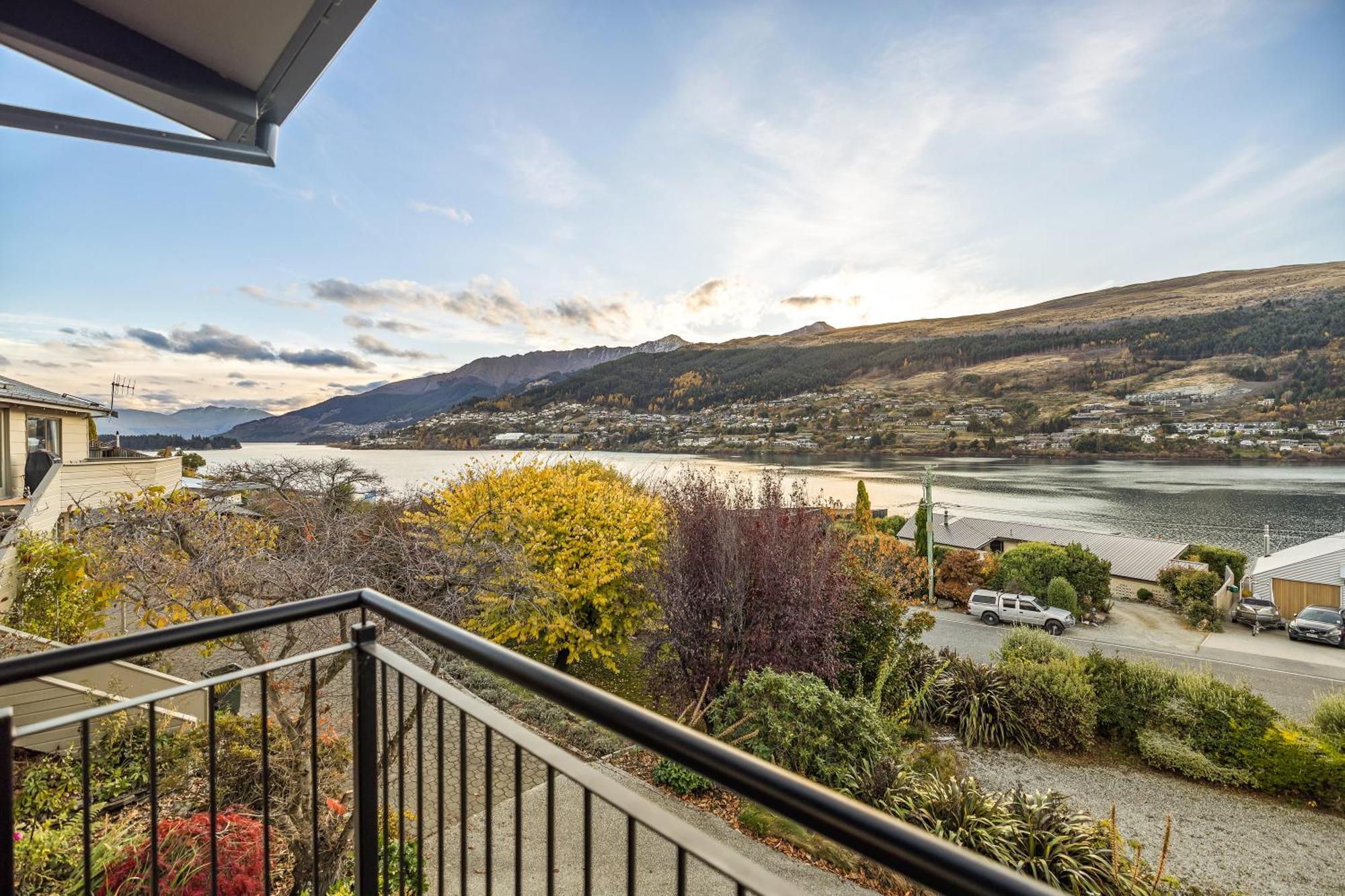 Peninsula Retreat - Spa Pool Queenstown Exterior photo